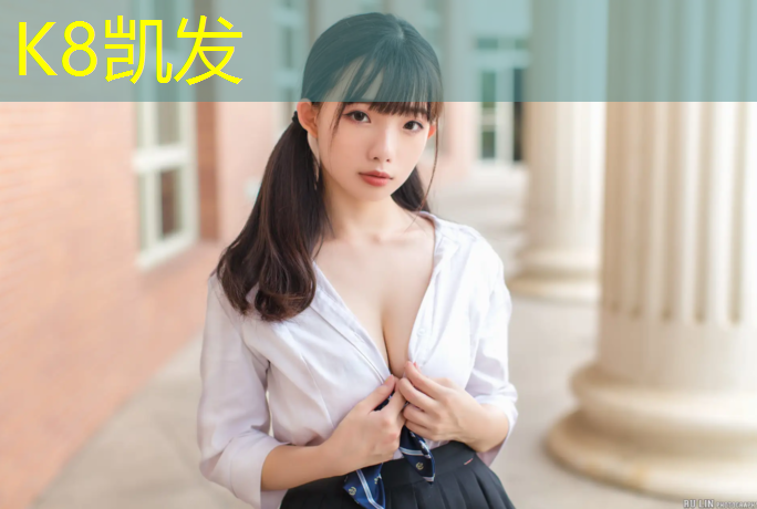 K8凯发中国官方网站：体操服泳衣自带胸垫吊带裙